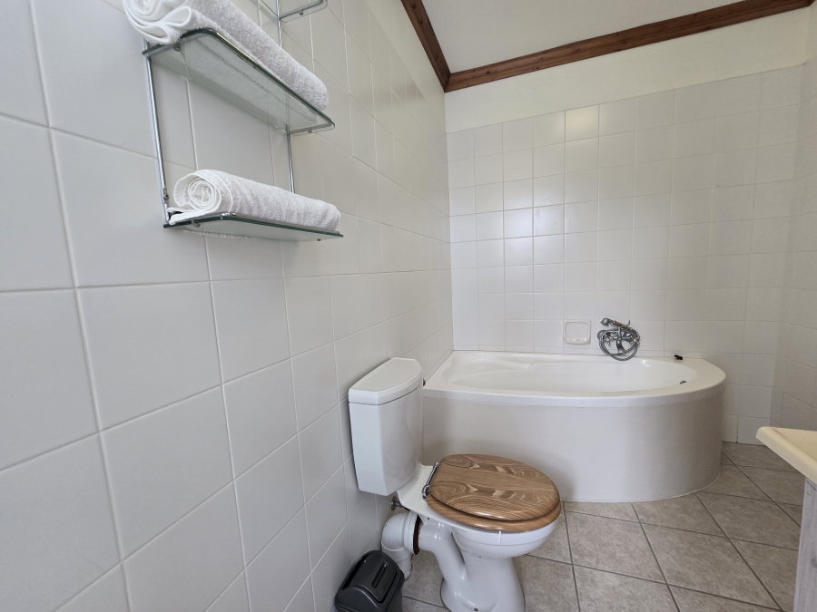 To Let 6 Bedroom Property for Rent in East Bank Eastern Cape